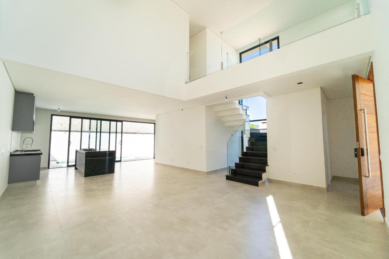 Casa à venda com 3 quartos, 215m² - Foto 5