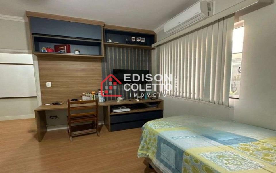 Casa à venda com 3 quartos, 167m² - Foto 16