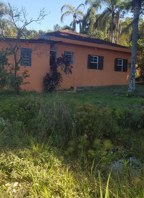 Fazenda à venda com 3 quartos, 3353m² - Foto 1