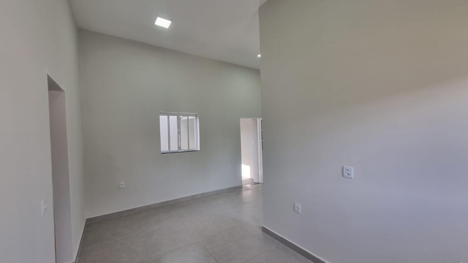 Casa à venda com 2 quartos, 55m² - Foto 4