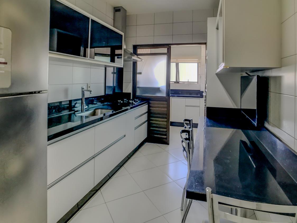 Apartamento à venda com 3 quartos, 95m² - Foto 19