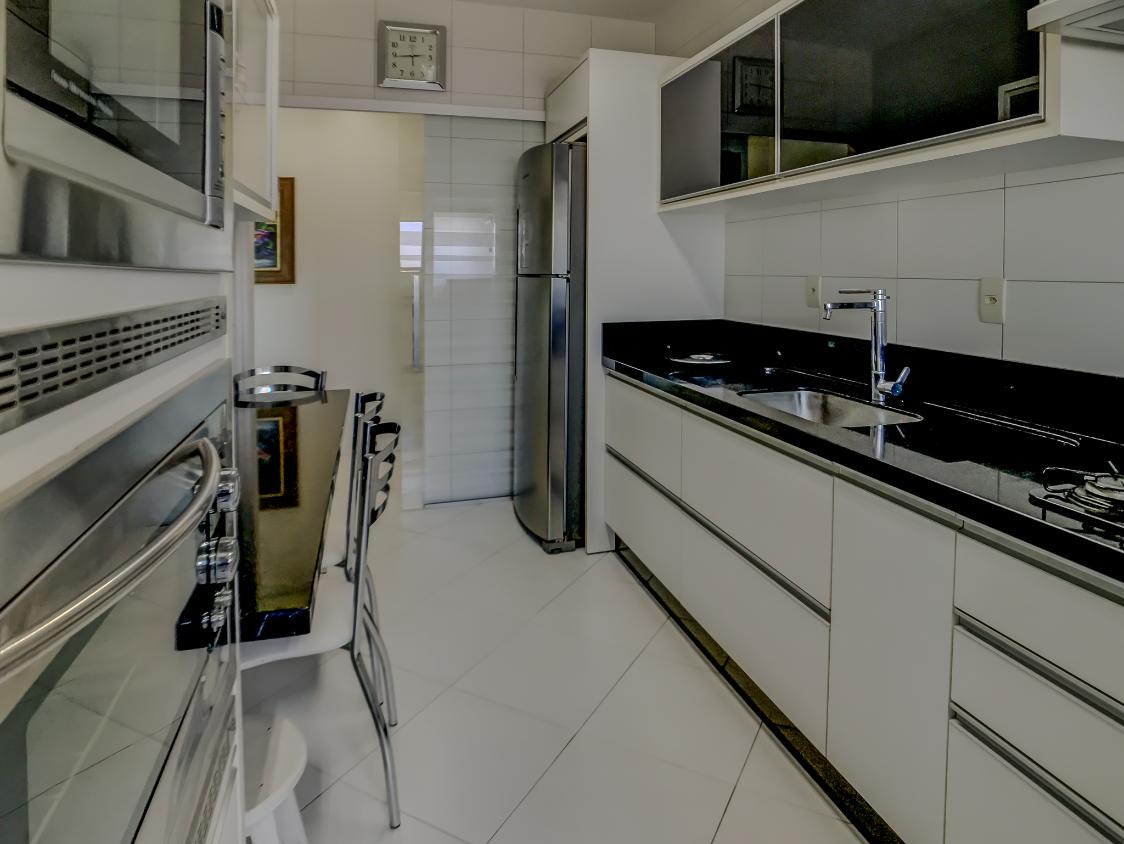 Apartamento à venda com 3 quartos, 95m² - Foto 20