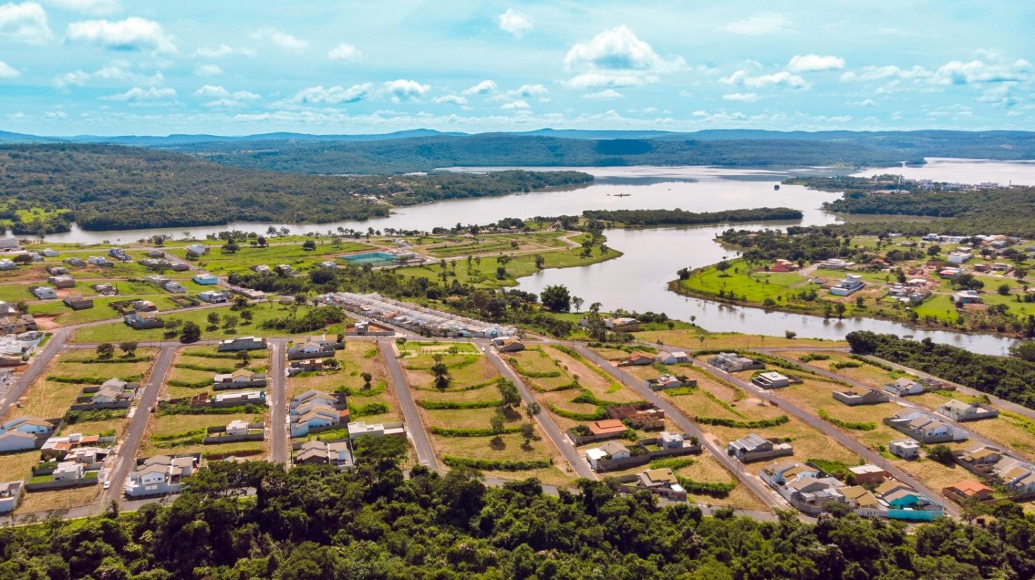 Terreno à venda, 300m² - Foto 1