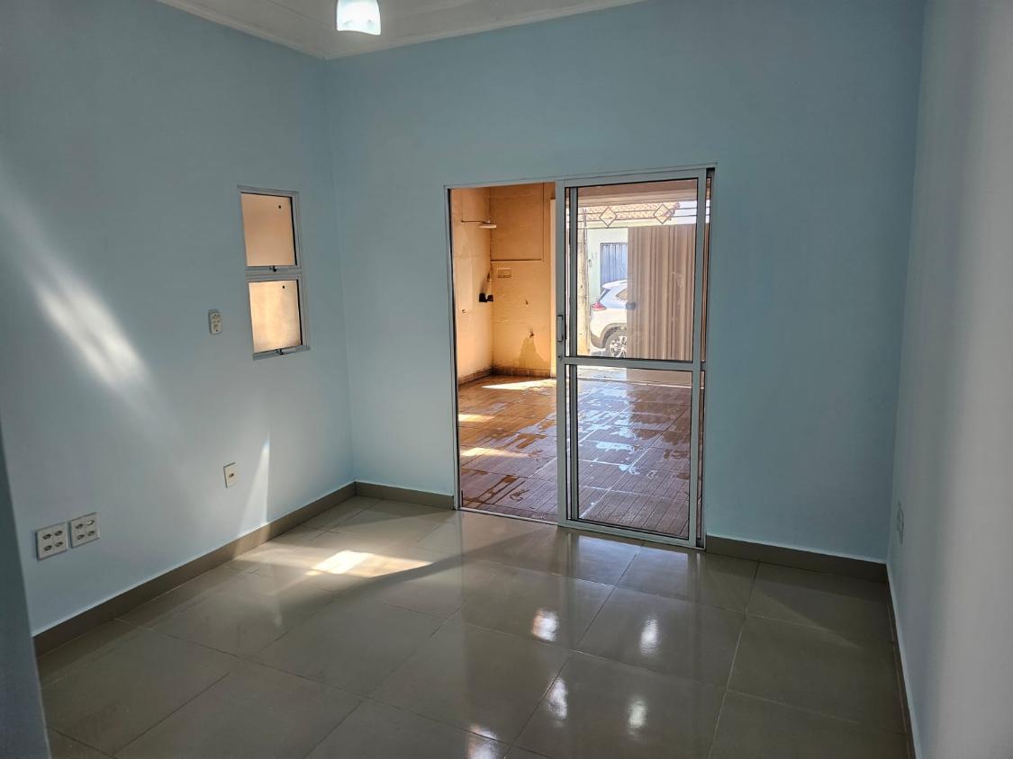 Casa à venda com 2 quartos, 80m² - Foto 13