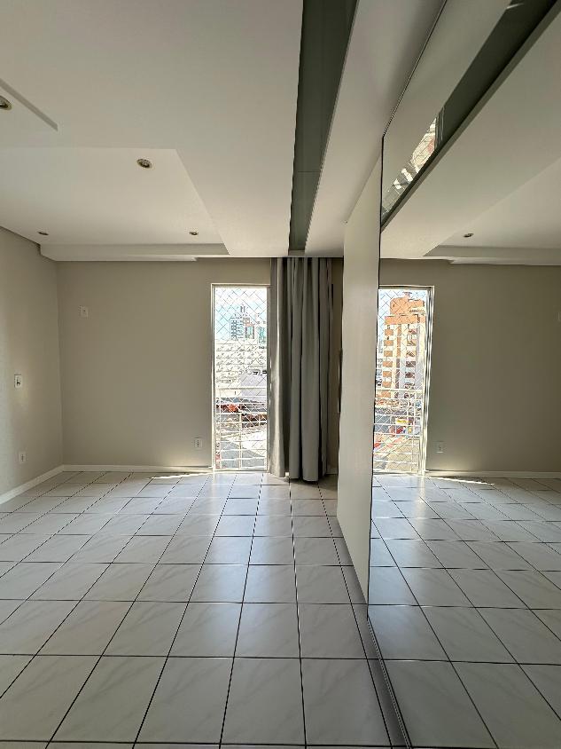 Apartamento à venda com 3 quartos, 96m² - Foto 6