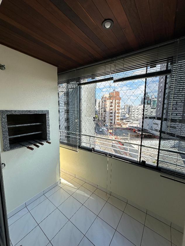 Apartamento à venda com 3 quartos, 96m² - Foto 11