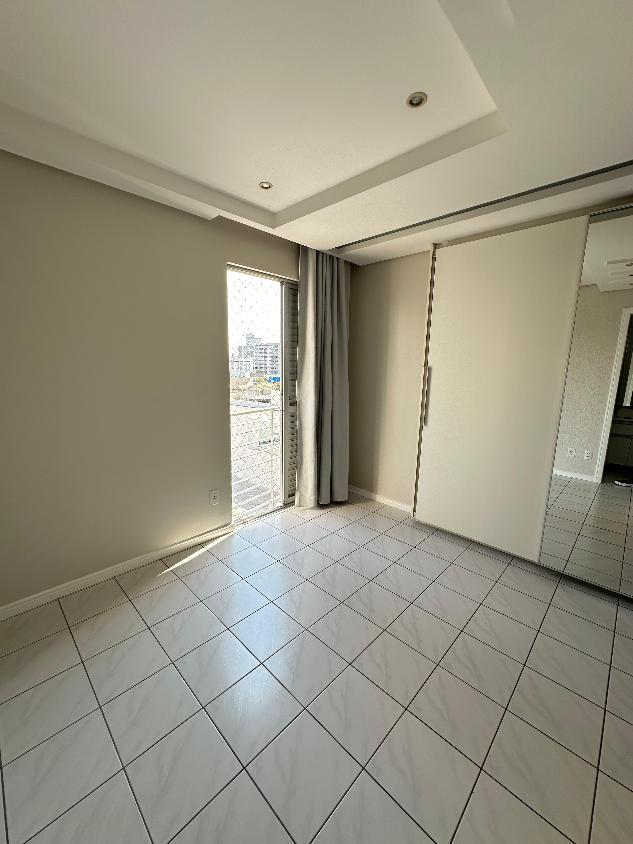 Apartamento à venda com 3 quartos, 96m² - Foto 14