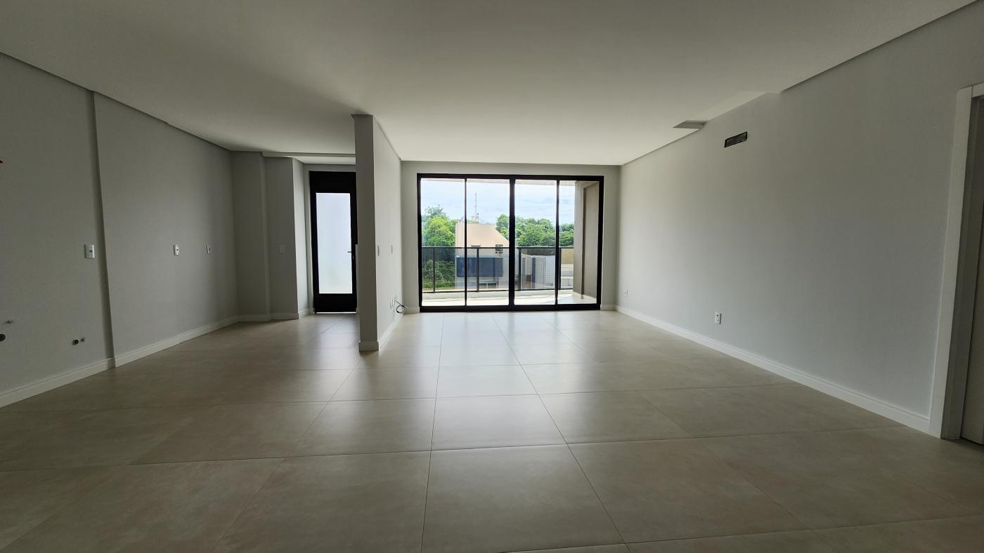 Apartamento à venda com 3 quartos, 153m² - Foto 14