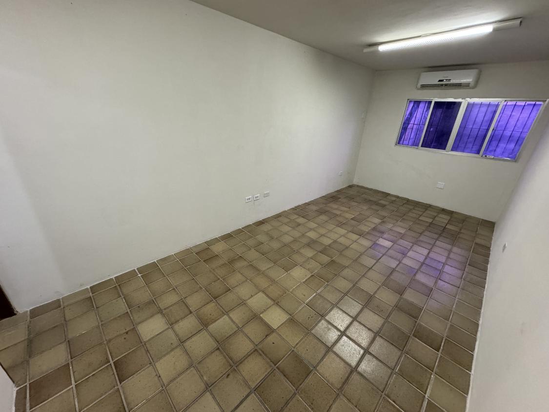 Casa à venda e aluguel com 3 quartos, 215m² - Foto 16