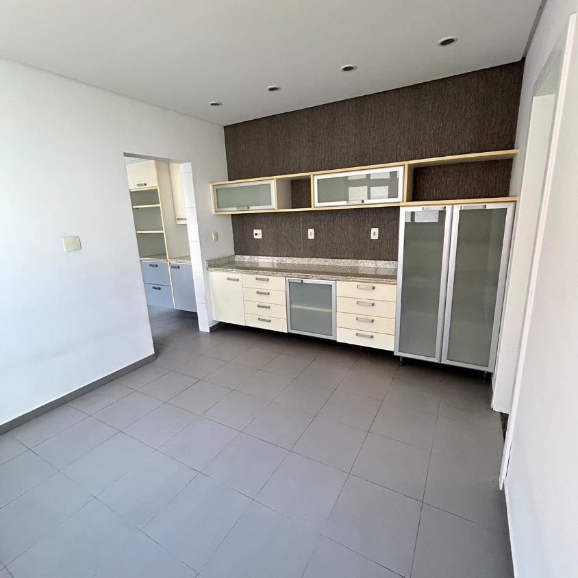 Apartamento à venda com 5 quartos, 250m² - Foto 7