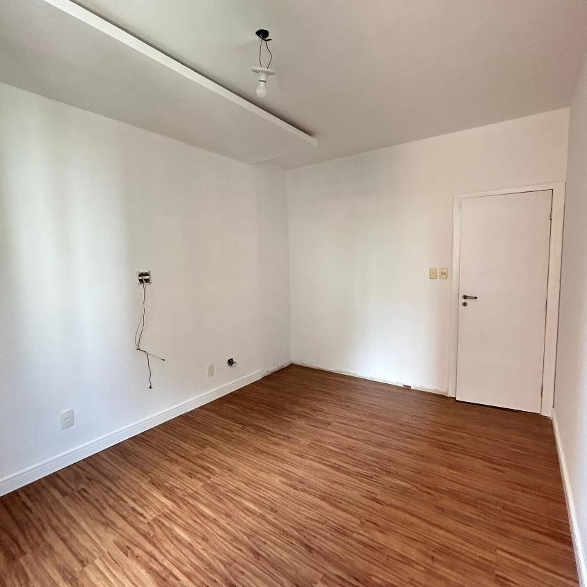 Apartamento à venda com 5 quartos, 250m² - Foto 22