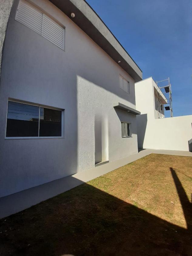 Casa à venda com 2 quartos, 75m² - Foto 11