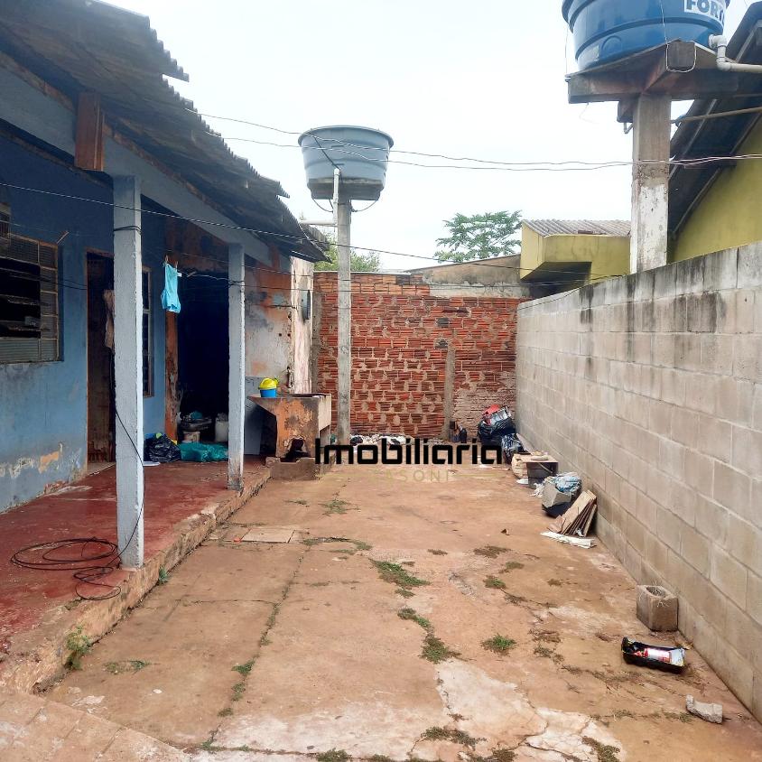 Casa à venda com 2 quartos, 300m² - Foto 16
