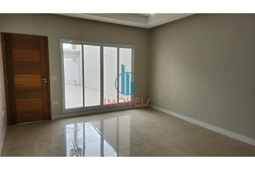 Casa à venda com 3 quartos, 115m² - Foto 1