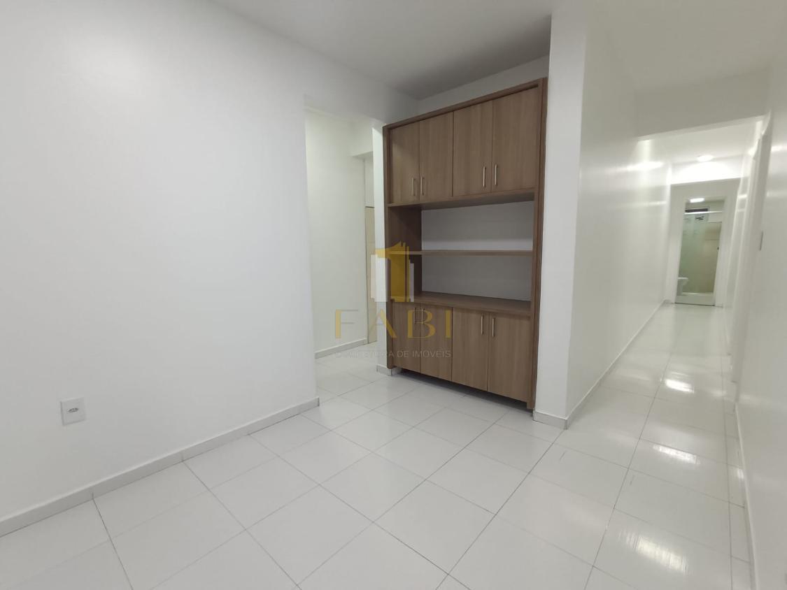 Apartamento à venda com 3 quartos, 95m² - Foto 17