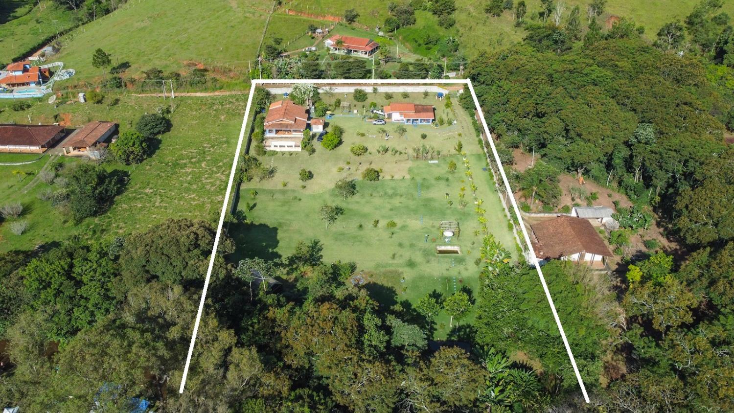 Fazenda à venda com 3 quartos, 6050m² - Foto 22