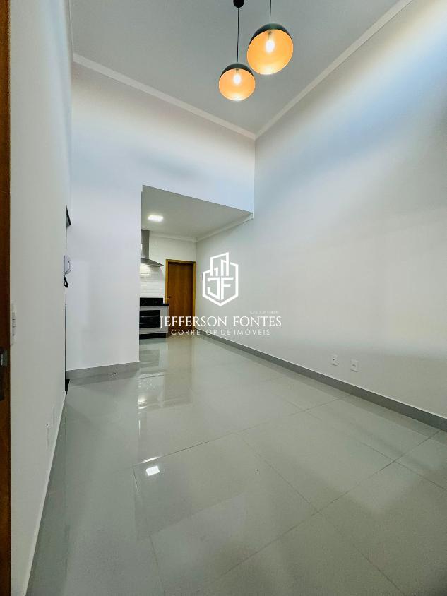 Casa à venda com 3 quartos, 106m² - Foto 1