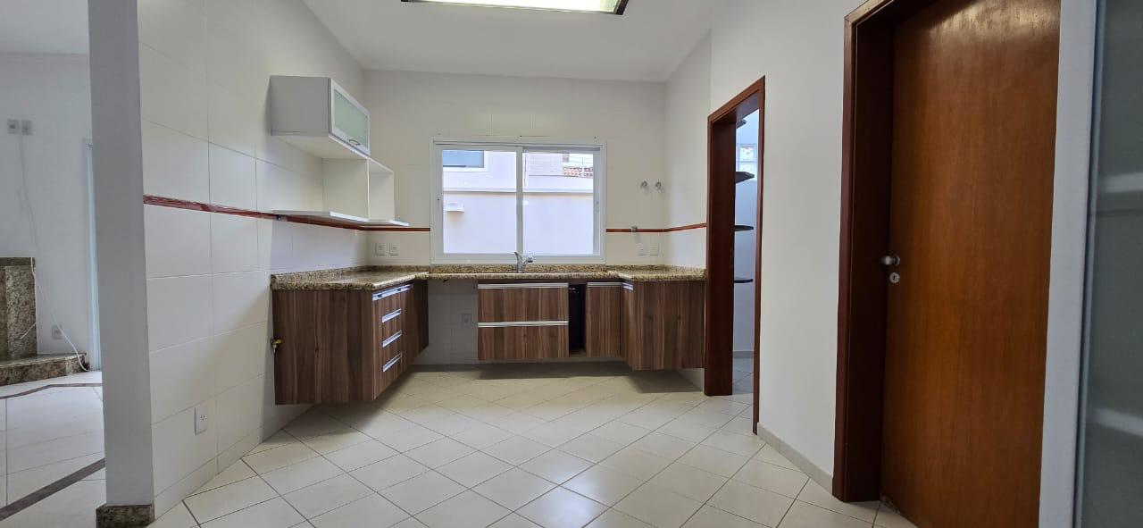 Casa de Condomínio à venda com 4 quartos, 350m² - Foto 6