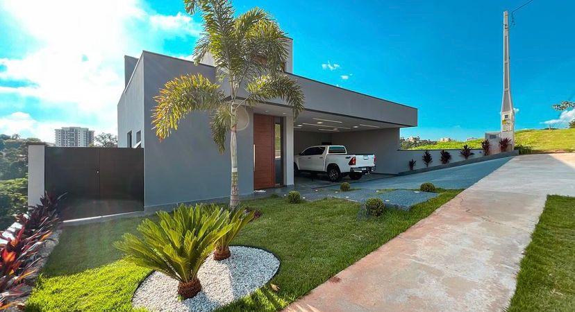 Casa de Condomínio à venda com 3 quartos, 340m² - Foto 2