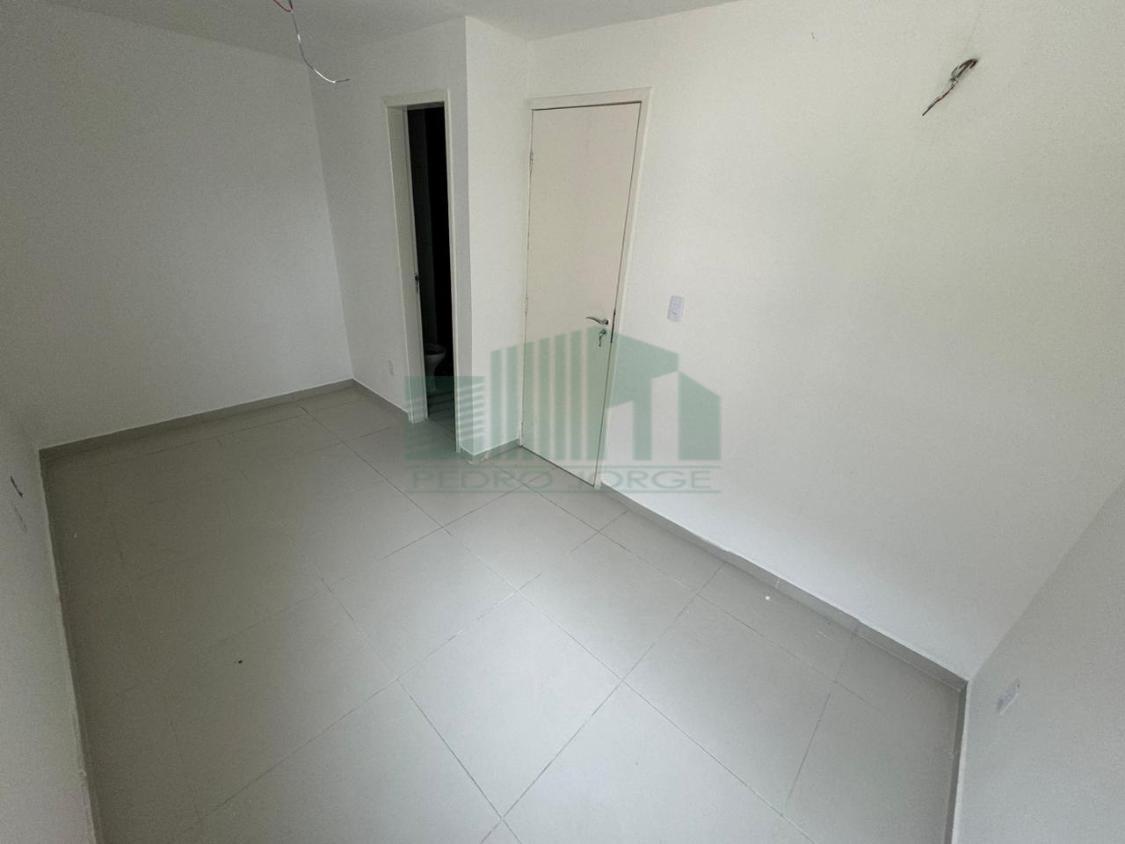 Casa à venda com 3 quartos, 80m² - Foto 9