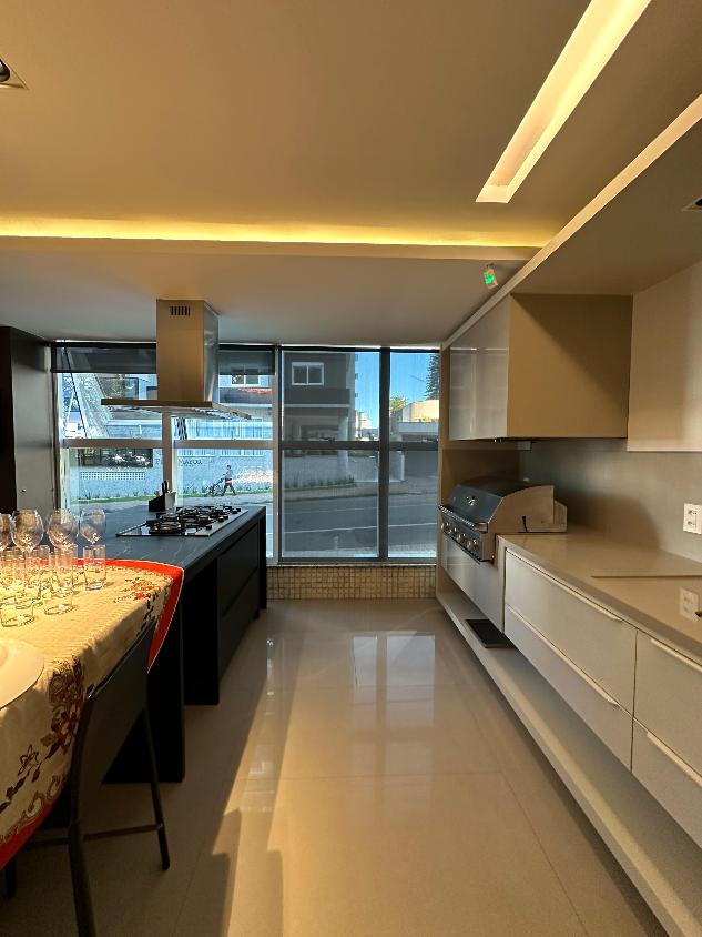 Apartamento à venda com 3 quartos, 240m² - Foto 14