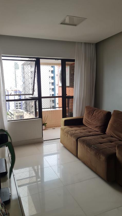 Apartamento à venda com 3 quartos, 90m² - Foto 1