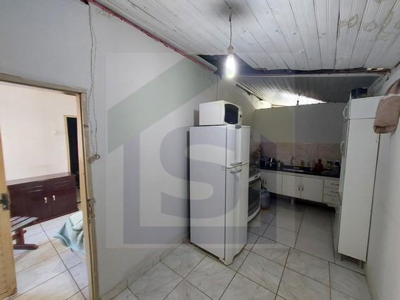 Casa à venda com 2 quartos, 74m² - Foto 17