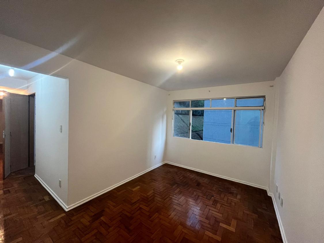 Apartamento à venda com 3 quartos, 90m² - Foto 1