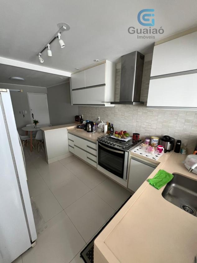 Apartamento à venda com 3 quartos, 145m² - Foto 1