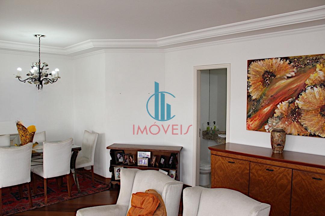 Apartamento à venda com 4 quartos, 154m² - Foto 1