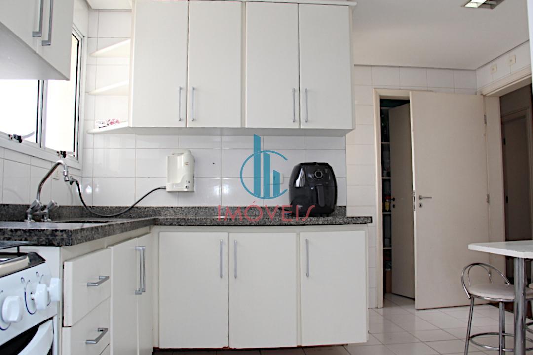 Apartamento à venda com 4 quartos, 154m² - Foto 14