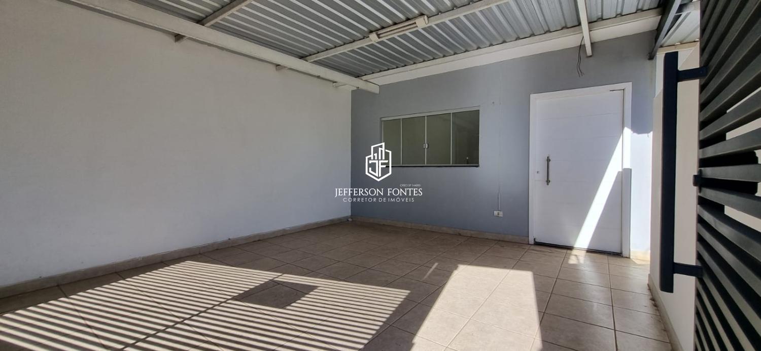 Casa à venda com 3 quartos, 101m² - Foto 1