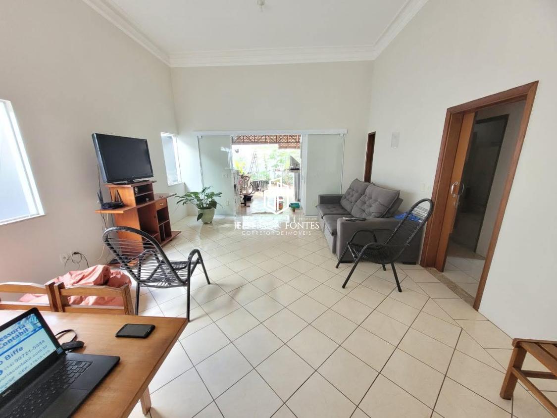 Casa à venda com 3 quartos, 180m² - Foto 3