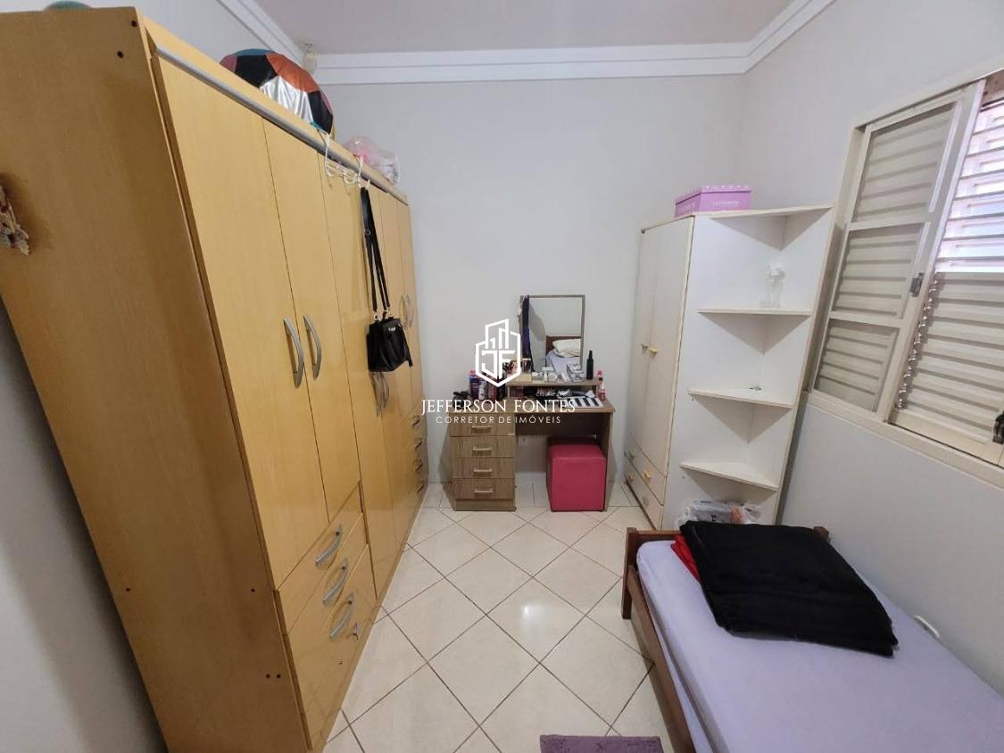 Casa à venda com 3 quartos, 180m² - Foto 8