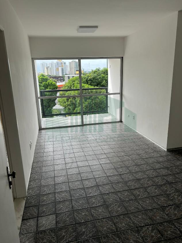 Apartamento à venda com 3 quartos, 94m² - Foto 1