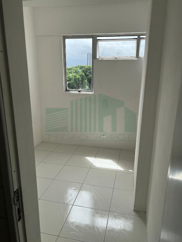 Apartamento à venda com 3 quartos, 94m² - Foto 11