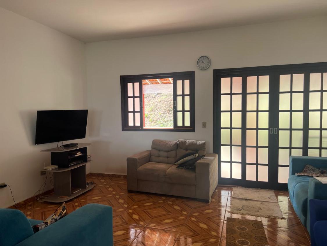 Fazenda à venda com 3 quartos, 2224m² - Foto 7