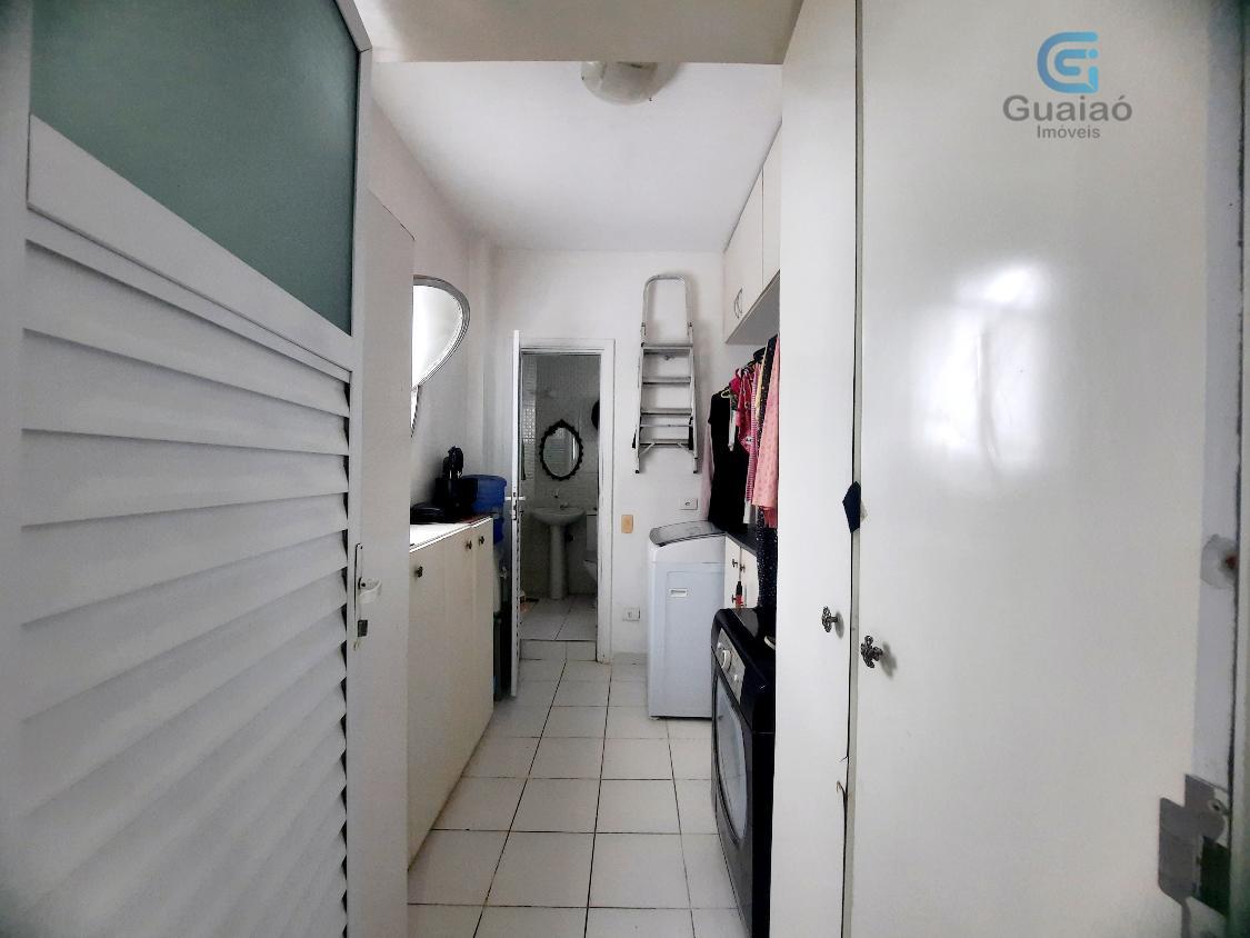 Apartamento à venda com 3 quartos, 150m² - Foto 7