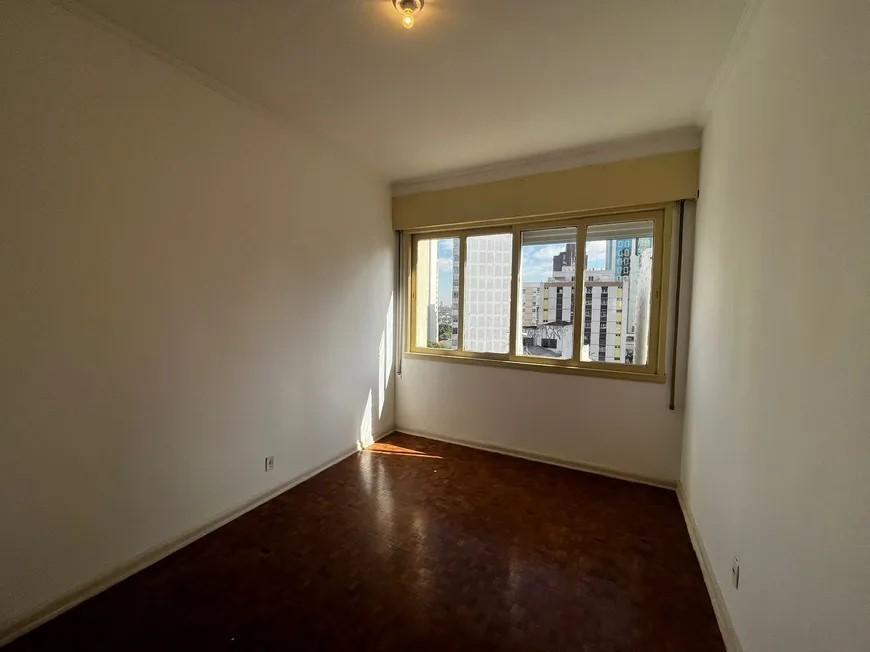 Apartamento para alugar com 3 quartos, 120m² - Foto 4