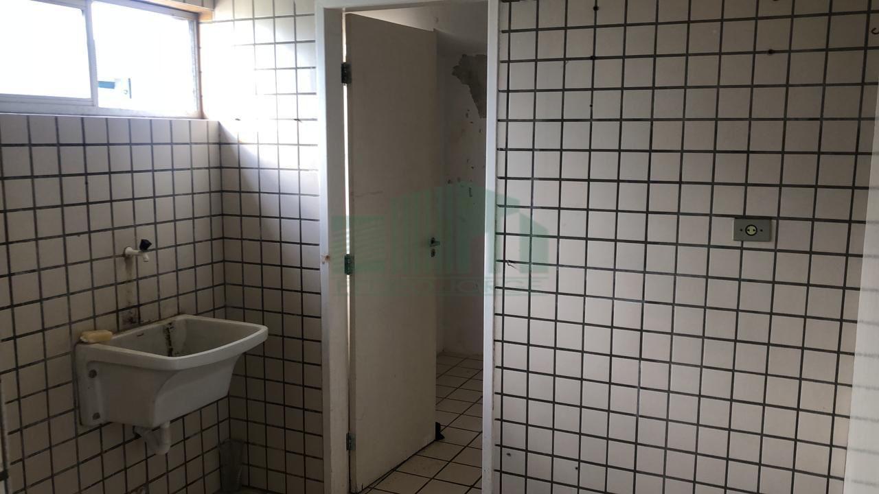 Apartamento à venda com 3 quartos, 120m² - Foto 20