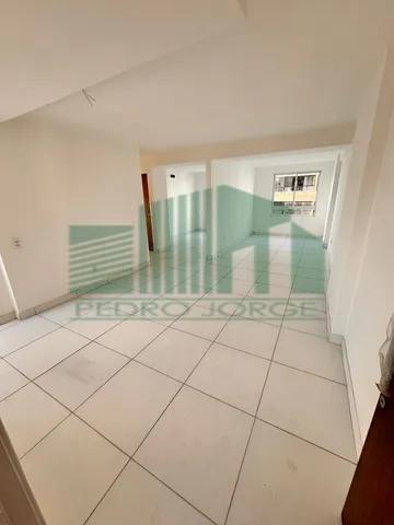 Apartamento para alugar com 3 quartos, 70m² - Foto 2