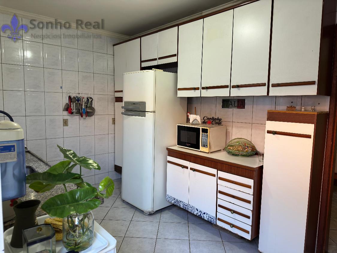 Casa à venda com 4 quartos, 187m² - Foto 19