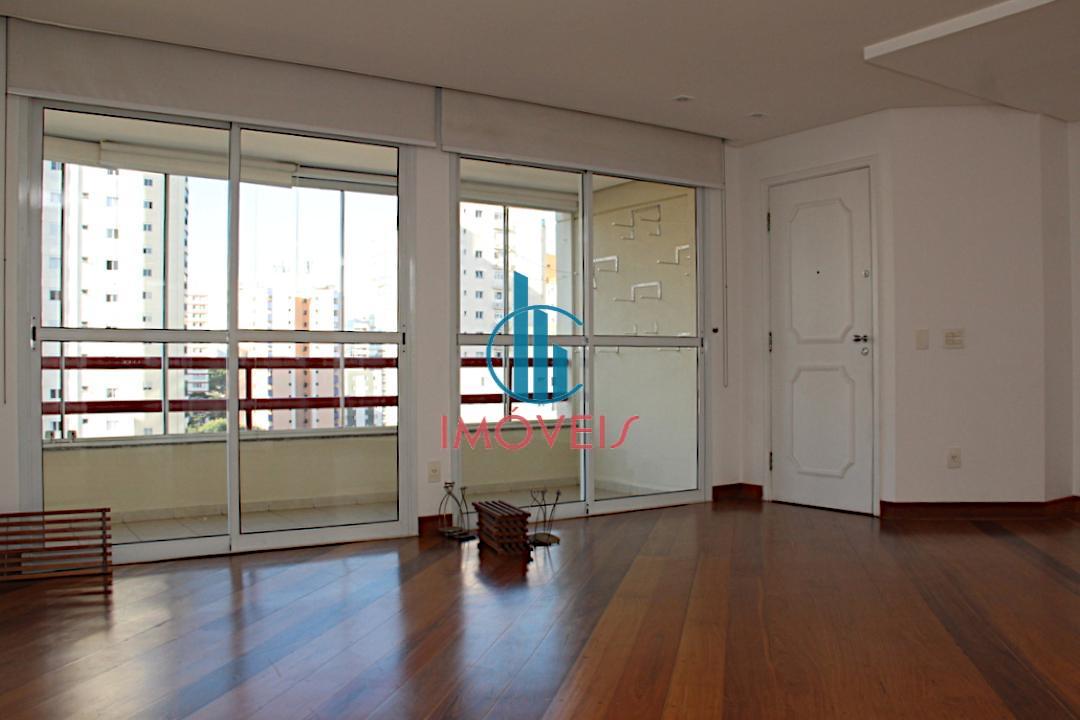 Apartamento à venda com 4 quartos, 154m² - Foto 2