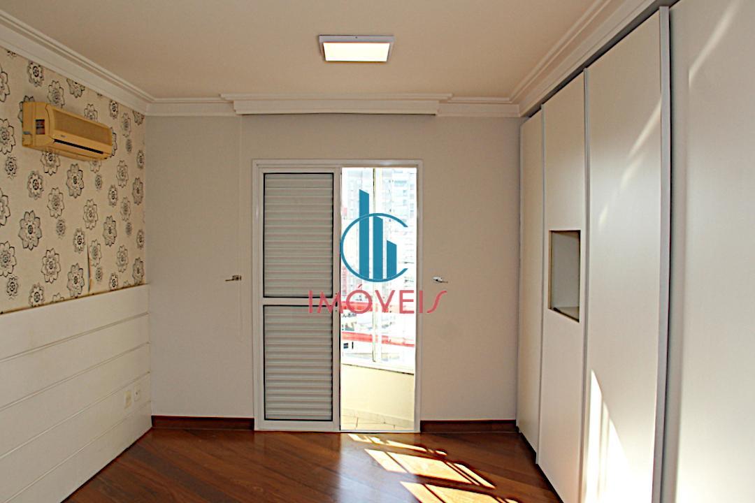 Apartamento à venda com 4 quartos, 154m² - Foto 31