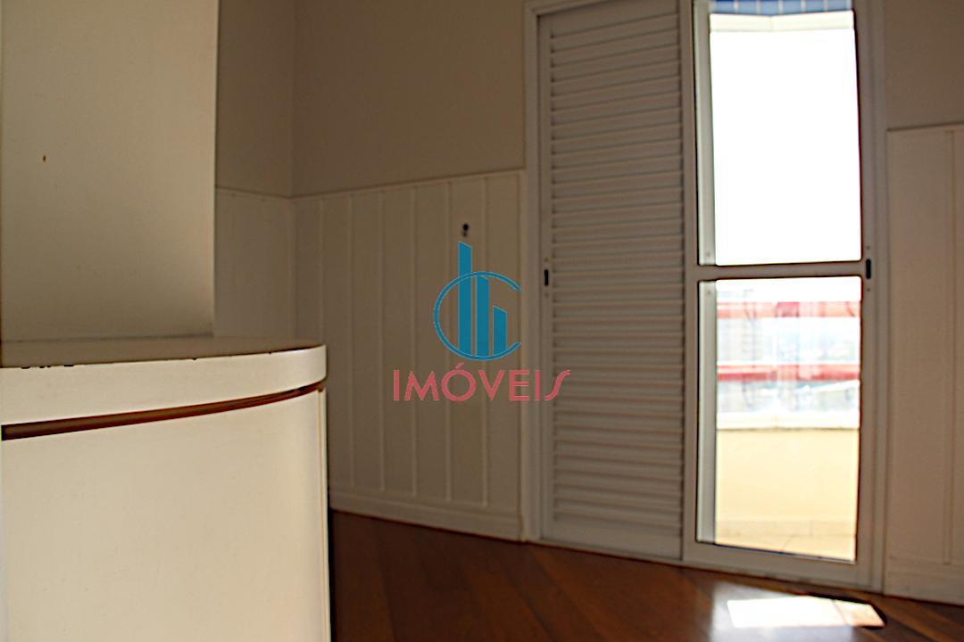 Apartamento à venda com 4 quartos, 154m² - Foto 37