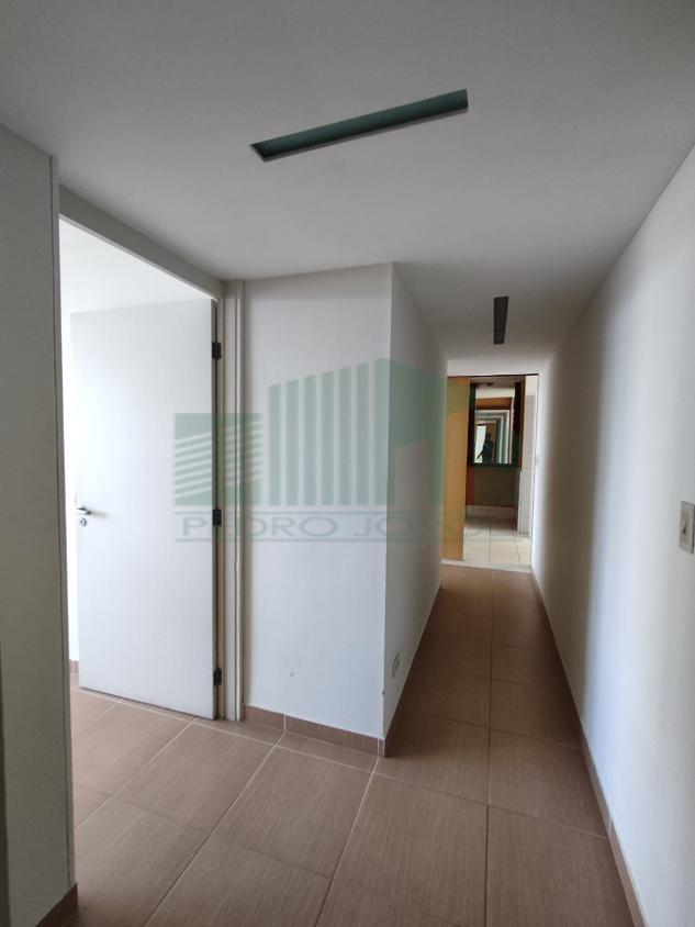 Apartamento à venda com 3 quartos, 201m² - Foto 12