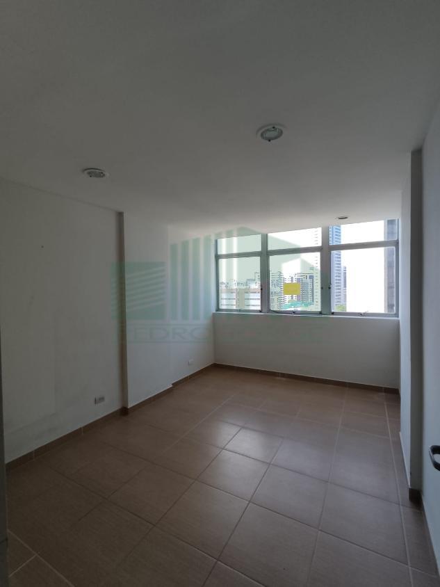 Apartamento à venda com 3 quartos, 201m² - Foto 13