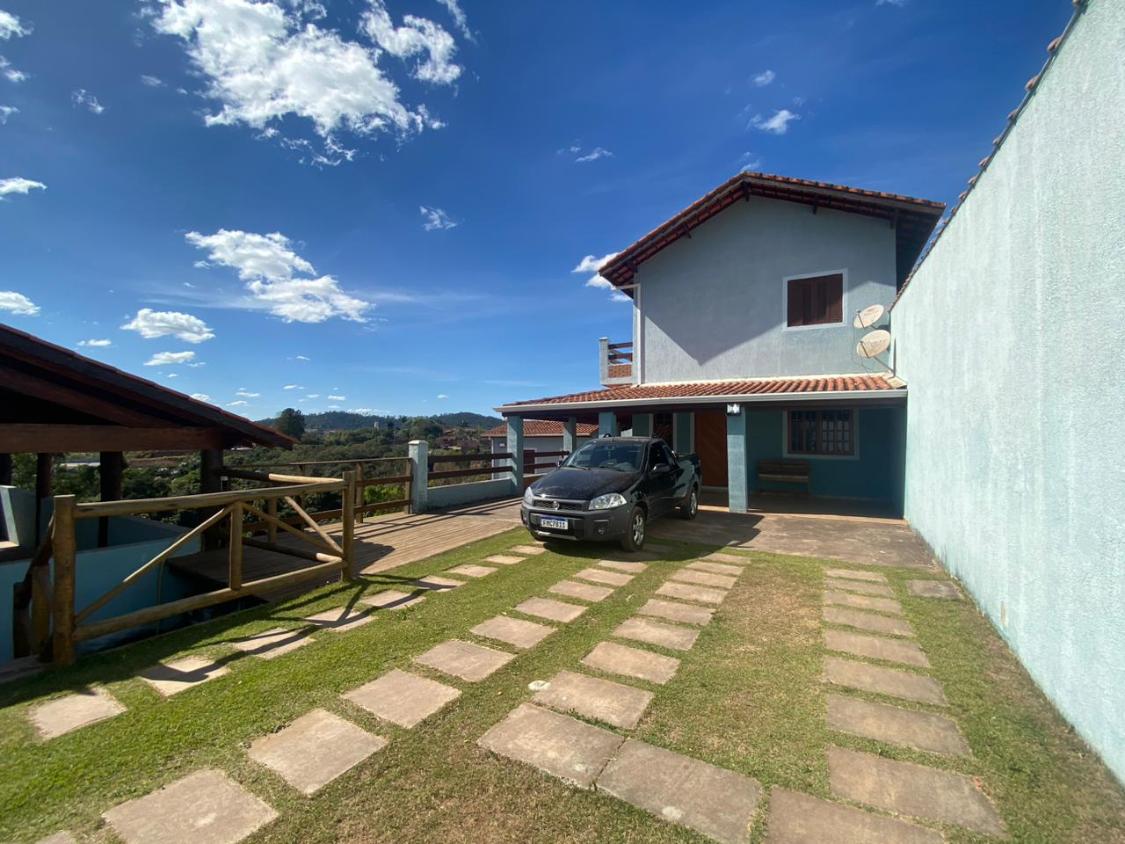 Fazenda à venda com 5 quartos, 1057m² - Foto 2