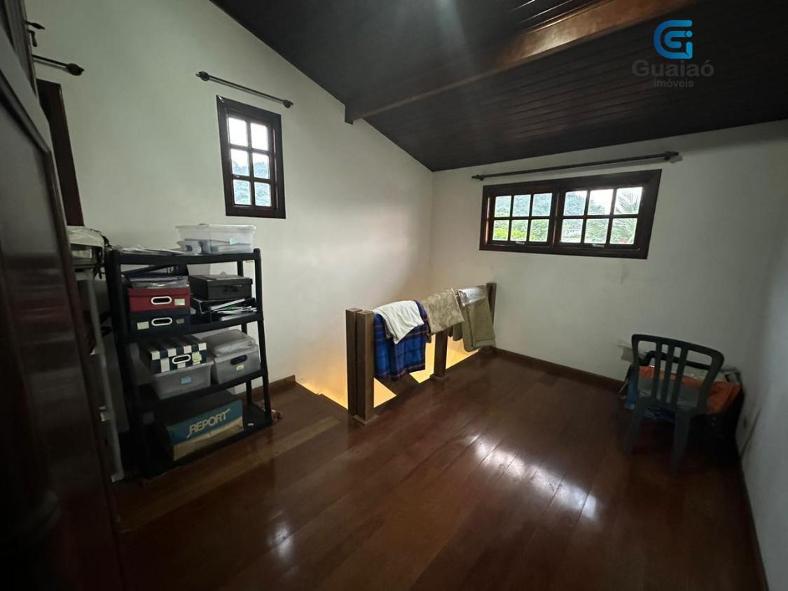 Sobrado à venda com 5 quartos, 300m² - Foto 18