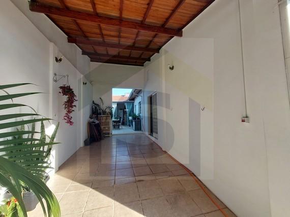 Casa à venda com 2 quartos, 150m² - Foto 4